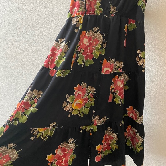 Button Down Spring Dress - Picture 4 of 6